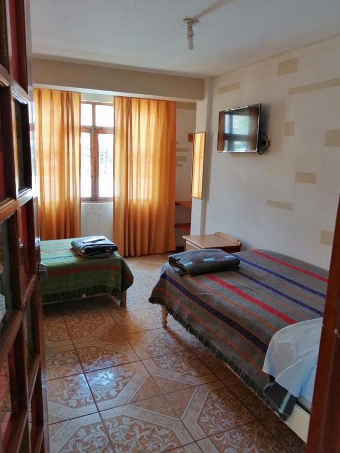 Hostal Dulzura Caraz Luaran gambar