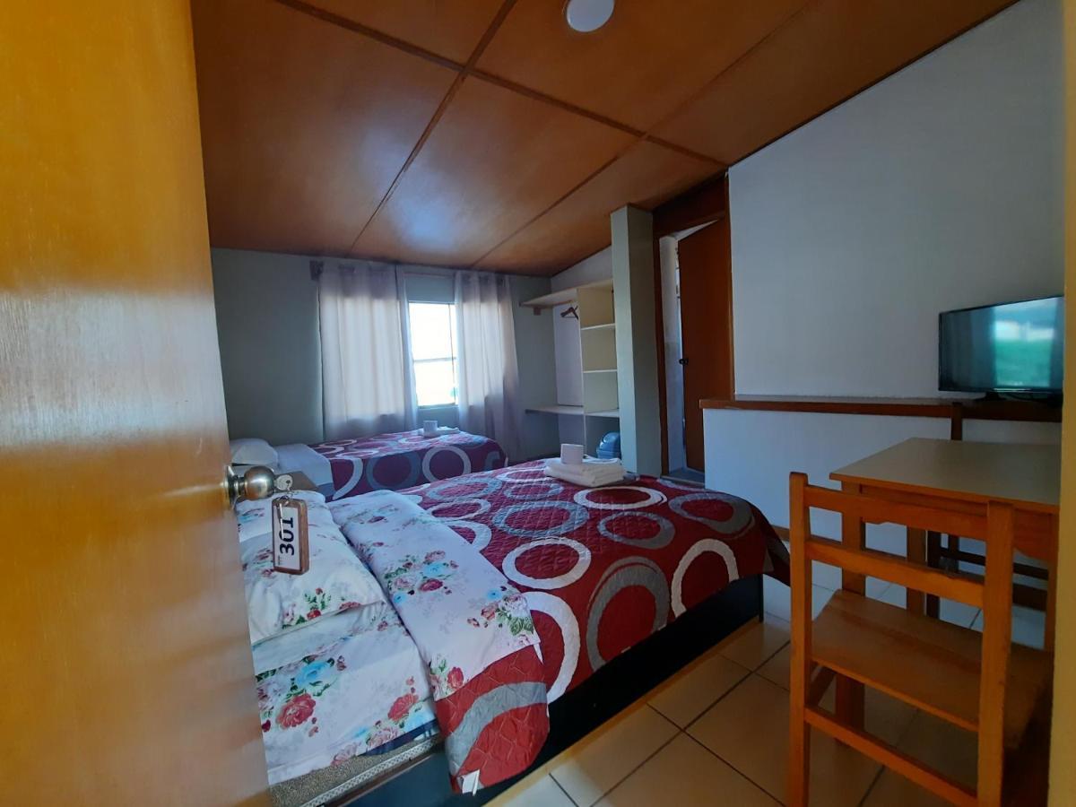 Hostal Dulzura Caraz Luaran gambar